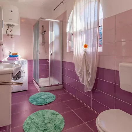 Holiday home In With Kitchen