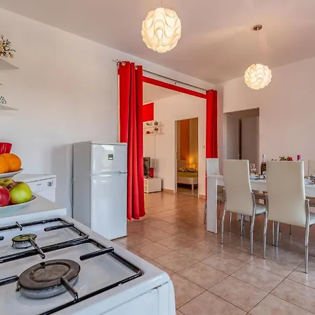 In With Kitchen Holiday home Sisan