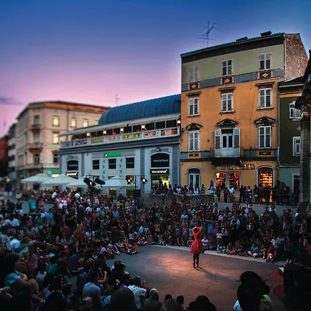 In With Kitchen 펜션 Šišan