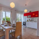 In With Kitchen Vakantiehuis