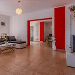 In With Kitchen * Šišan