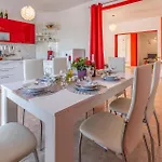 In With Kitchen Vakantiehuis