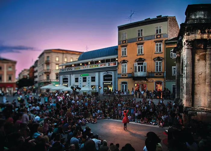 In With Kitchen Σπίτι διακοπών Šišan